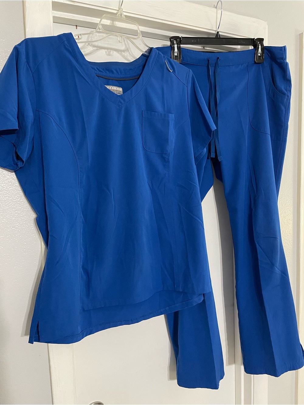 XL Sketchers Women’s Royal Blue Scrub Top & Pant Set